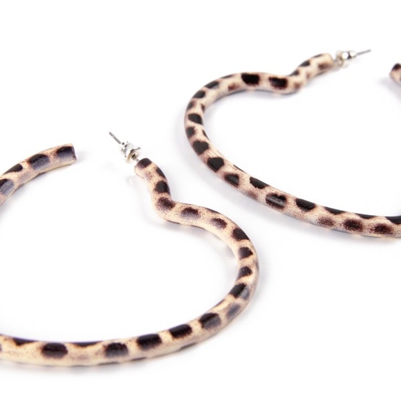 Davis Earrings - Picture 3 of 3